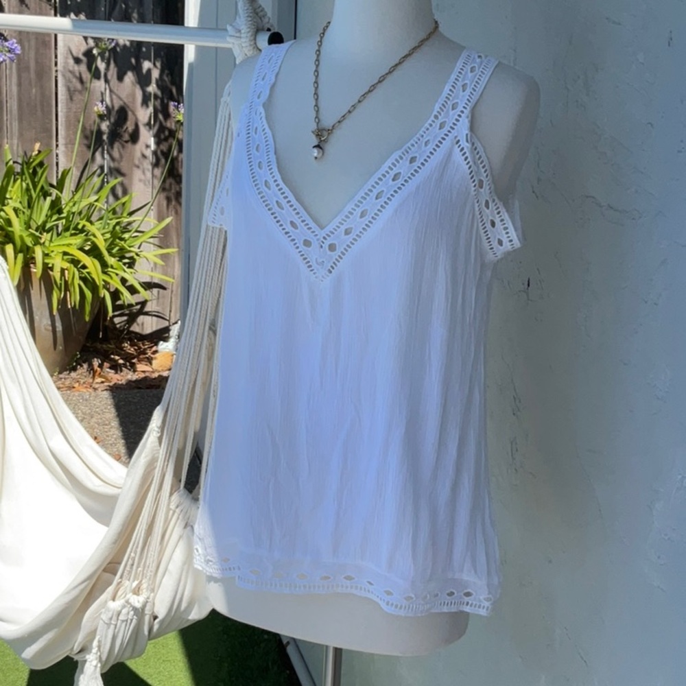 Lagaci White Cut Out BLouse TOp